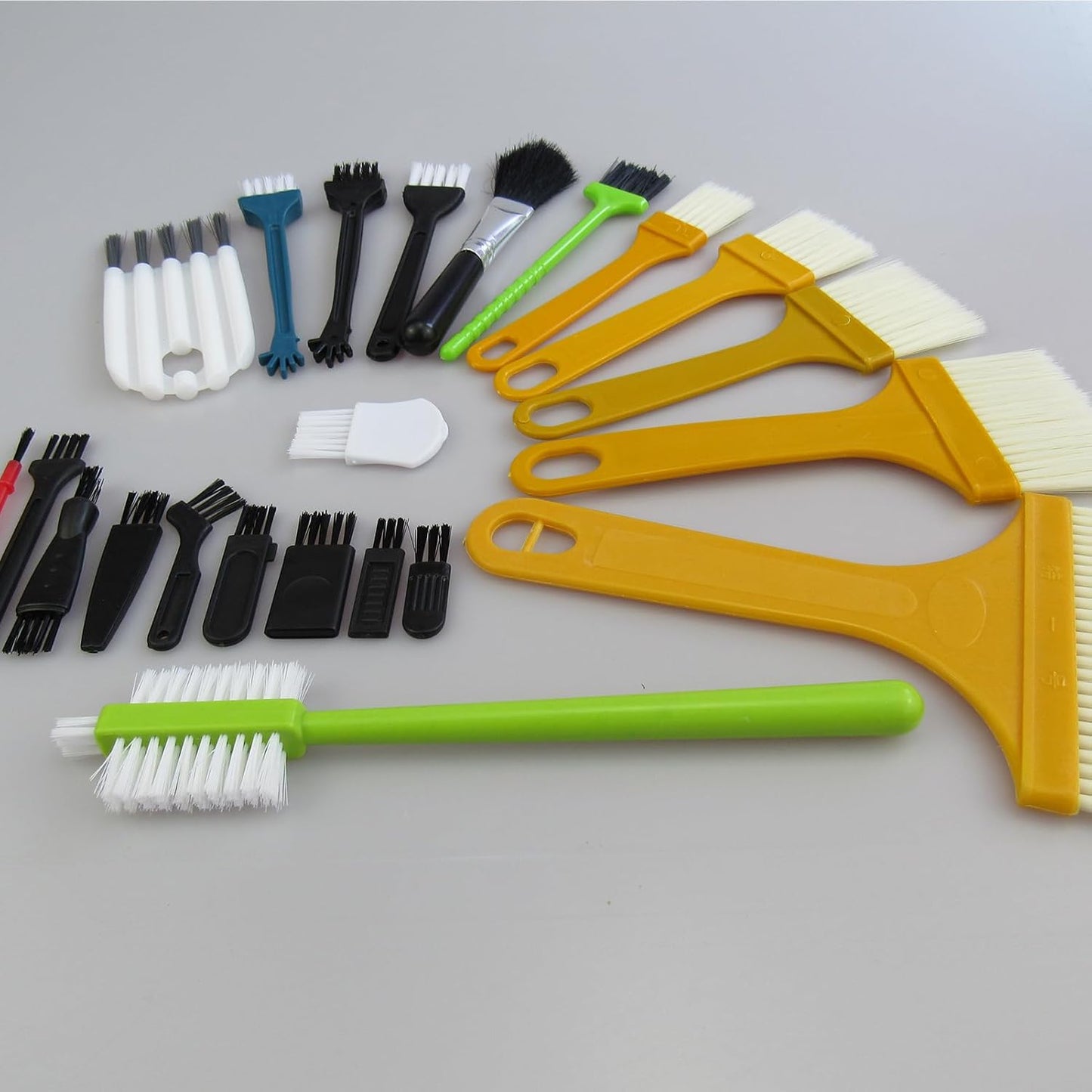 Small Cleaning Brush,Electronics Brush for Cleaning Computer Keyboards,Laptop,Sewing Machine,Cleaning Brush Kit (Set of 22)